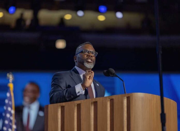 shutterstock_2533160897.jpg featured image Chicago Mayor Brandon Johnson