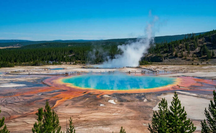 Yellowstone Park