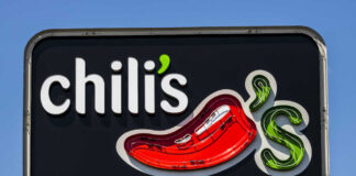 Chili's restaurant sign featuring a red chili pepper
