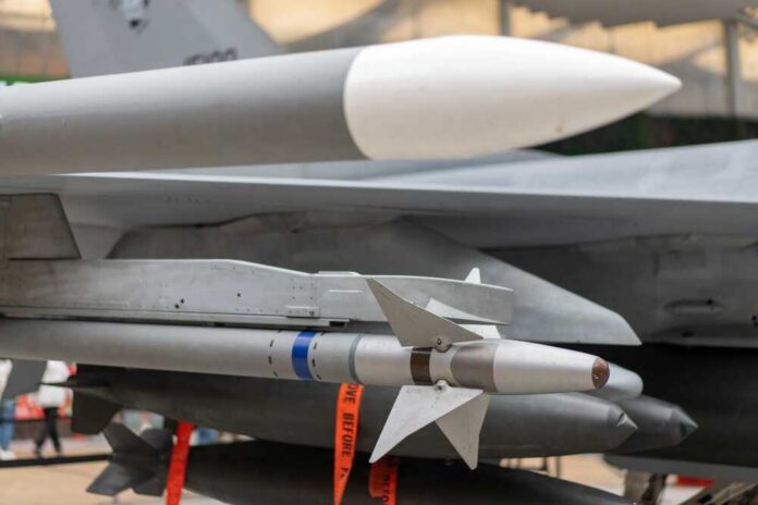 Missile mounted under a fighter jet wing