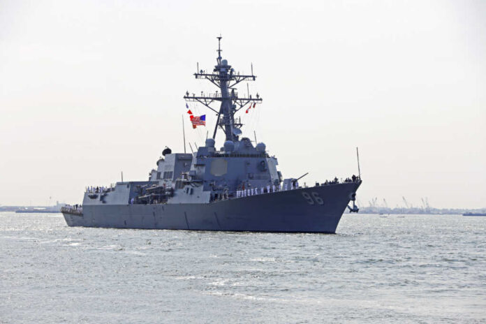 New,York,City,-,May,25,2016:,Ships,Of,The